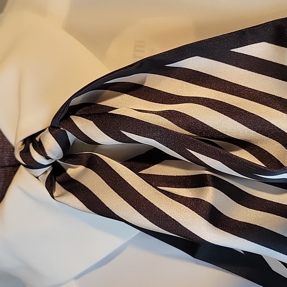Black & White Stripe Tie - Picture 3 of 5